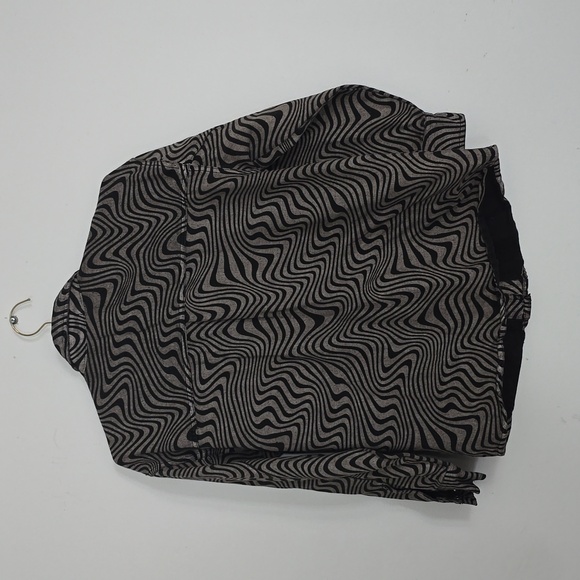 Jacket - Picture 4 of 4